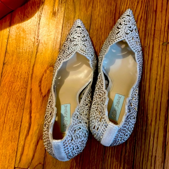 Betsey Johnson - Picture 1 of 4